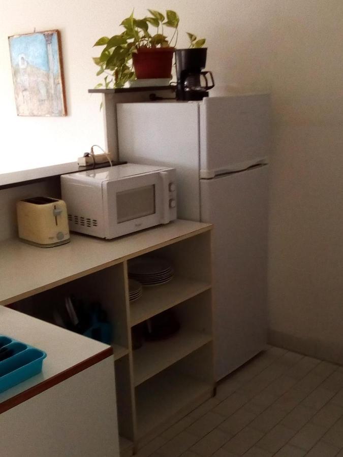 Au Meuble Des Roches Apartment แซ็งต์-จีลส์-เลส์-แบ็งส์ ภายนอก รูปภาพ
